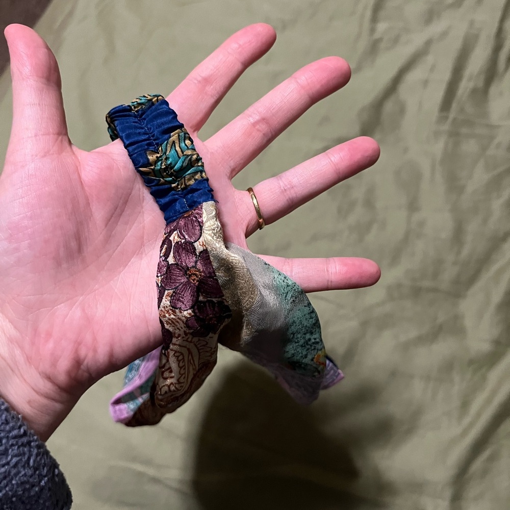 Multicolor Patterned Headband - Picture 7 of 8
